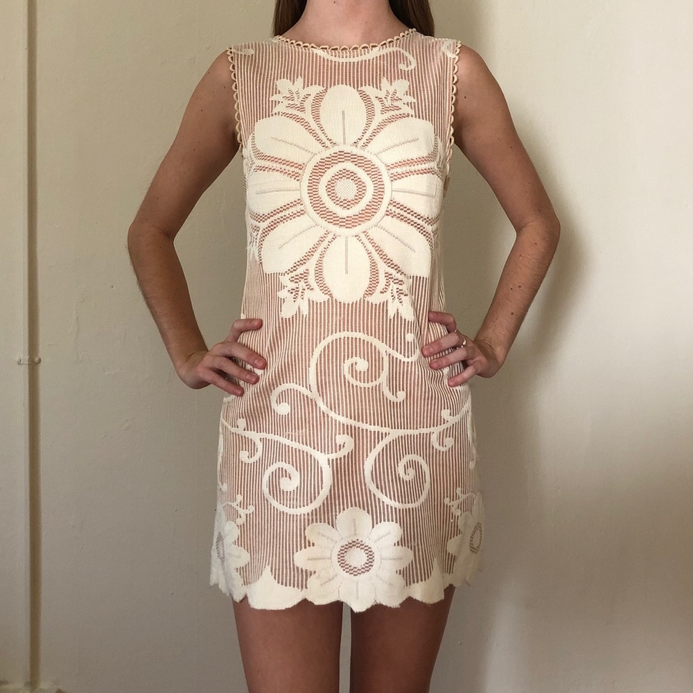 Stunning mini dress!